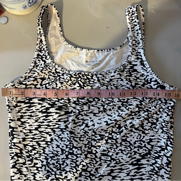 Athleta Black and White Shanti Square Neck Crop Top Workout Athletic Tank Medium - Picture 6 of 12